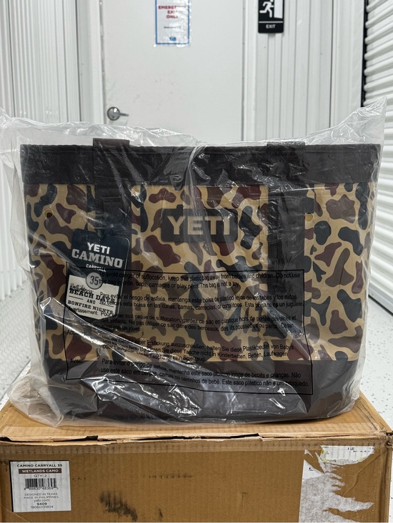 Yeti Other - YETI Camino Carryall 35 - Wetlands Camo